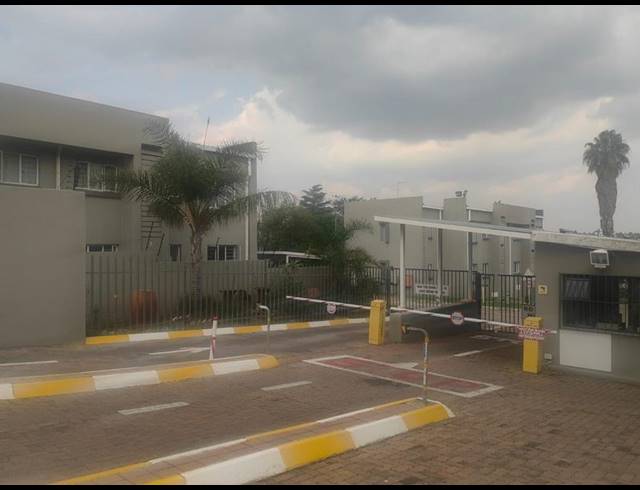 2 BEDROOM APARTMENT FOR SALE IN VORNA VALLEY